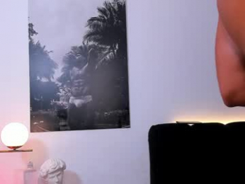 tian_brooks webcam model stream image