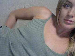 Anna Davidson webcam flirt4free model stream image