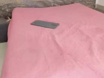 kaleb_violeta webcam model stream image