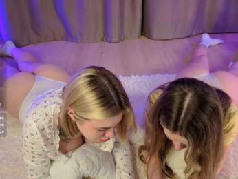 Mari8mira webcam model stream image