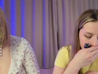 Mari8mira webcam model stream image