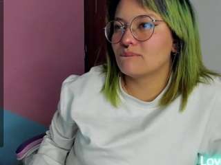 lucky-leah webcam model stream image