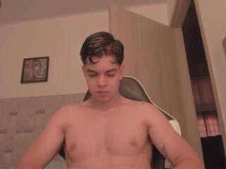 Zamir Guerreero webcam flirt4free model stream image