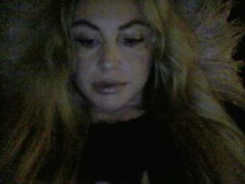 Millisa13 webcam model stream image