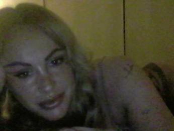 Millisa13 webcam model stream image