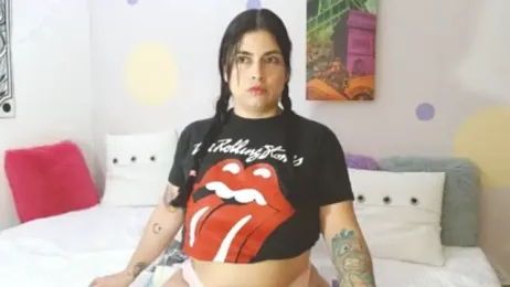 Juliietha_servas webcam model stream image