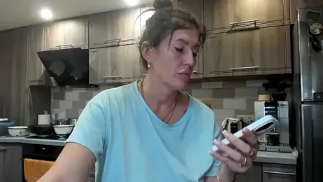 Avtosluts777 webcam model stream image