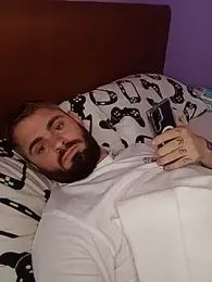 RaduuuxXx webcam model stream image