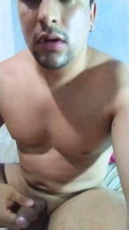 AxellWhite webcam model stream image