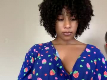 gyalxoxo webcam model stream image