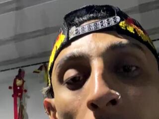 Oliver Terry webcam model stream image