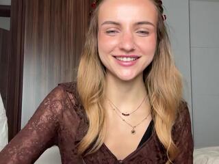 Harper Cohen webcam flirt4free model stream image