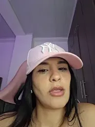 heyshaa webcam stripchat model stream image