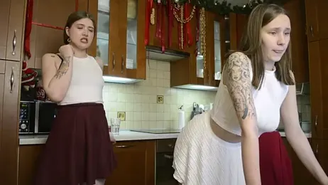 HotCaramellsTV webcam model stream image