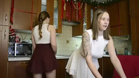 HotCaramellsTV webcam model stream image