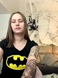 HotCaramellsTV webcam model stream image