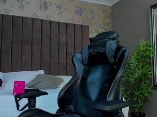 Ethan Lowell webcam model stream image