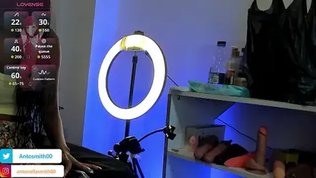 Antonellasmith00 webcam model stream image