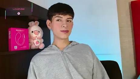 Ezra_Storm webcam model stream image