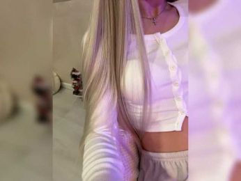 PauLiiine webcam model stream image