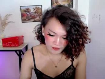 curly_19girl webcam model stream image