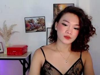 curly_19girl webcam model stream image