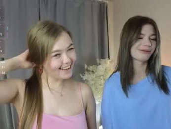 berry_bloom webcam model stream image