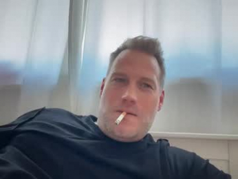 chris2024x webcam model stream image