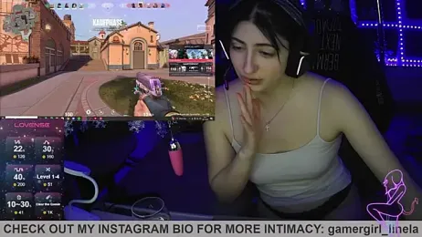 Gamergirl-Linela webcam model stream image