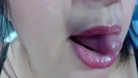 Kerly_Doll webcam model stream image