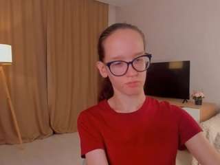 lynettebails webcam model stream image