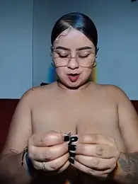 Sexxxy_Lau webcam stripchat model stream image