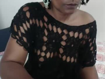 roushlove webcam model stream image