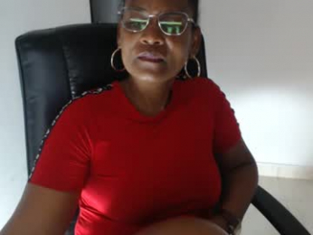 roushlove webcam model stream image