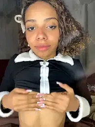 yumi_hanna webcam model stream image