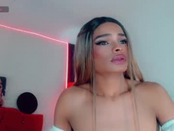 lara_brunette webcam model stream image