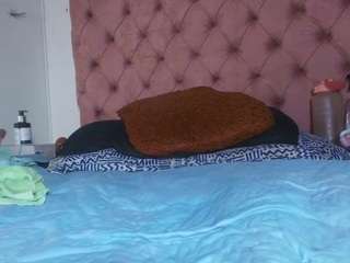 kim-bella webcam model stream image