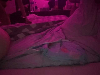 Kskspis webcam bongacams model stream image