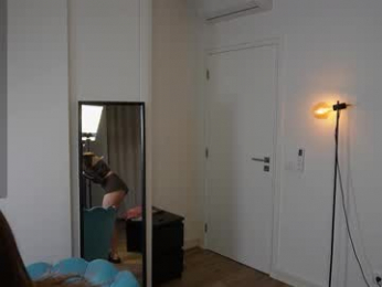 yess_kiki webcam model stream image