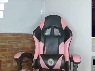 charlotbelucci webcam model stream image