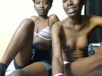 Creamyswee webcam model stream image