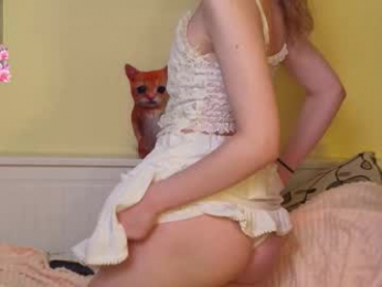 louannbisignano webcam model stream image