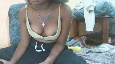 Bombeass23 webcam model stream image