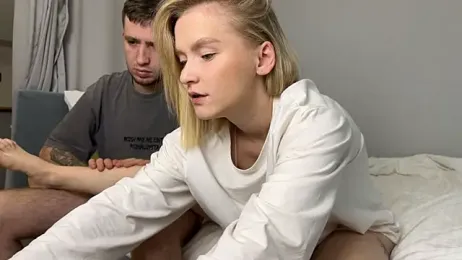 Adelovenick webcam model stream image