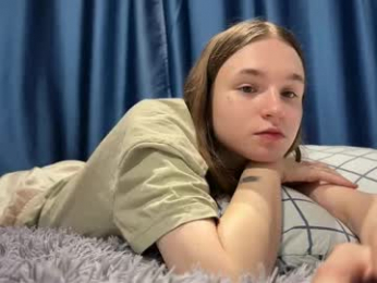 nloraaa webcam model stream image