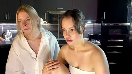 Kiss_And_Chaos webcam stripchat model stream image