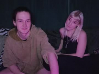 _adrenalinee_ webcam model stream image