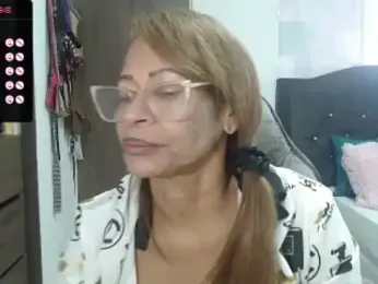 BustyMilf_ webcam model stream image