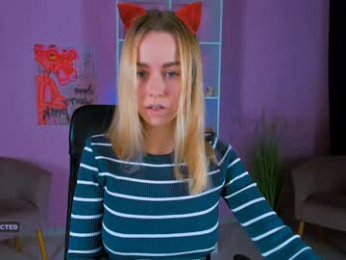 emma_breezee webcam model stream image