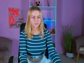 emma_breezee webcam model stream image